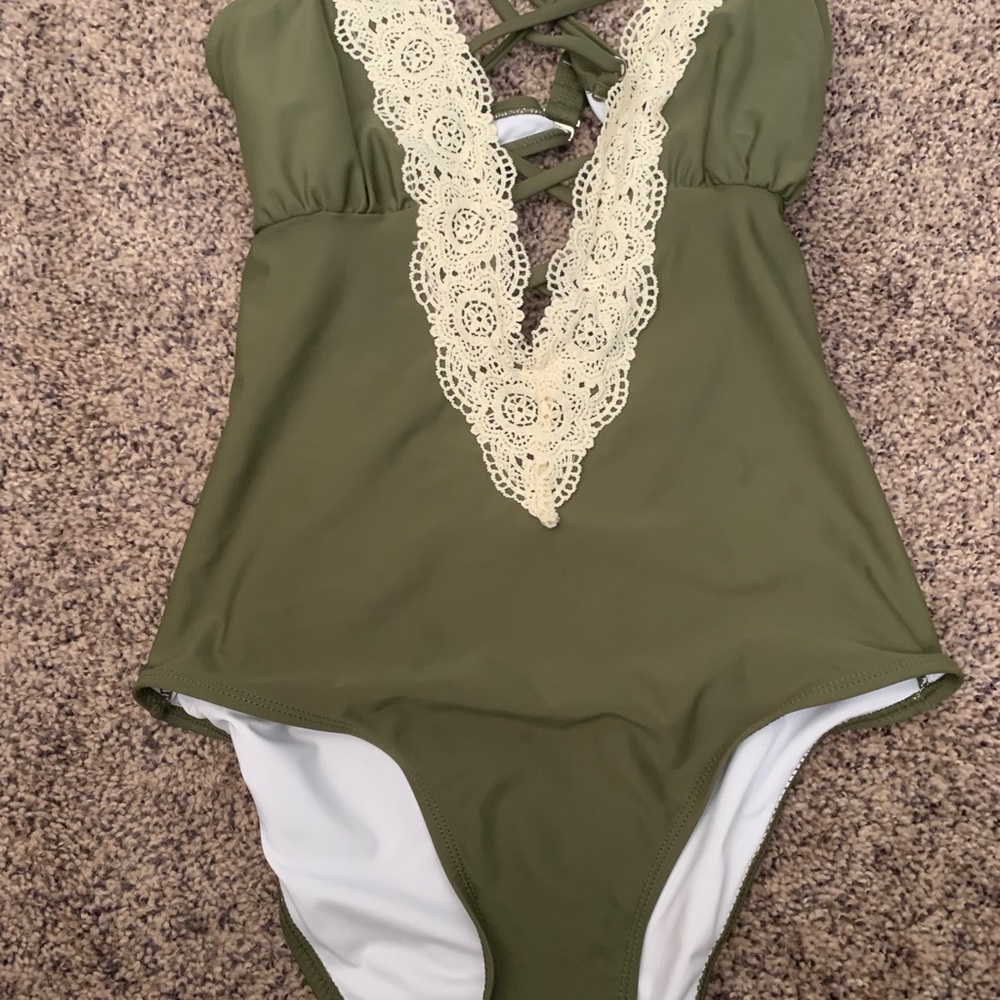 One piece bathing suit